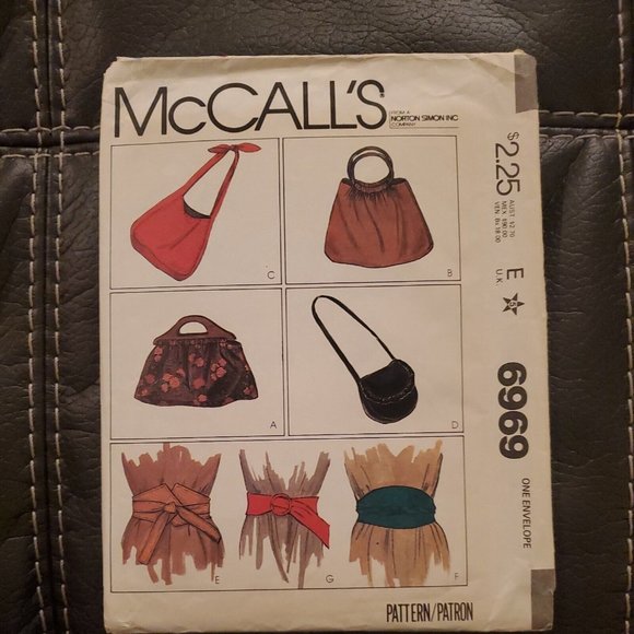 1979 Vintage McCall's Sewing Pattern 6969 Misses' 4 Bags & 3 Belts Cut - Picture 1 of 5